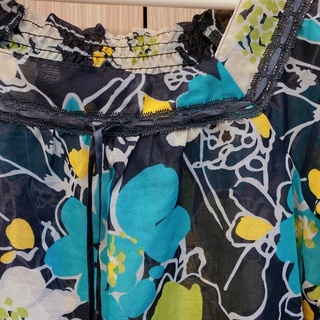 日單日貨日系 小穎花紋長版上衣 INCH 歐美 ZARA 棉麻 波西米亞 白色洋裝 深Ｖ領 性感長洋裝 渡假宿霧 伴娘服