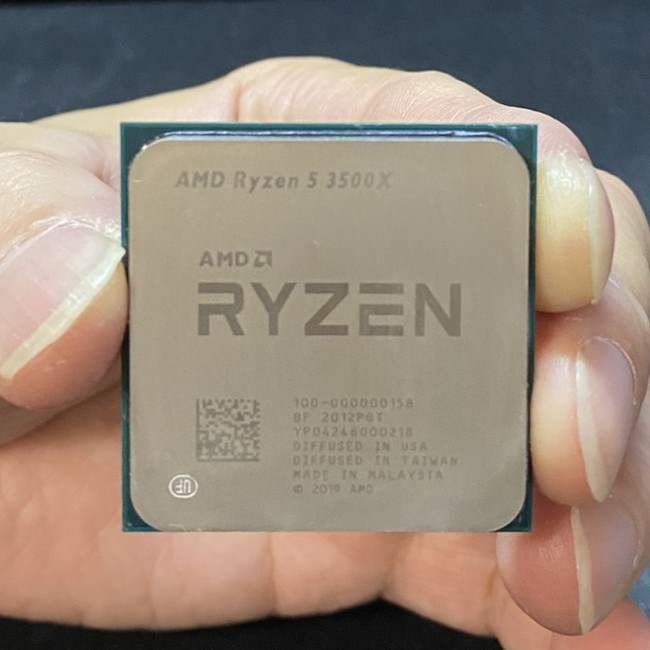 AMD R5 3500X(盒裝，內附全新原廠風扇) 限 dfghjkjjjhffdff下標