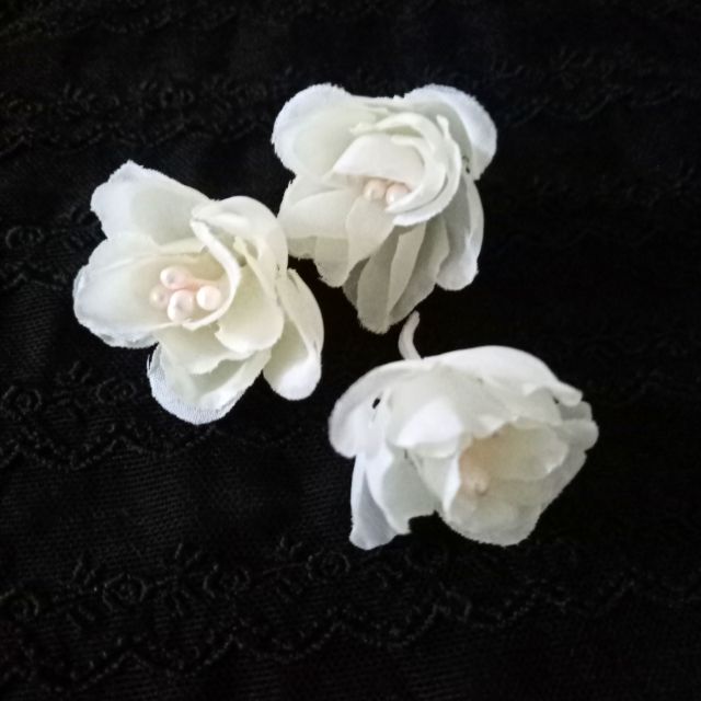 雅蕾坊 玫瑰白薔薇緞布花 Diy手作材料 蝦皮購物