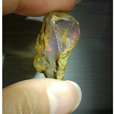 澳洲桃紅光歐珀 opal (蛋白石） 原石 原礦 6g