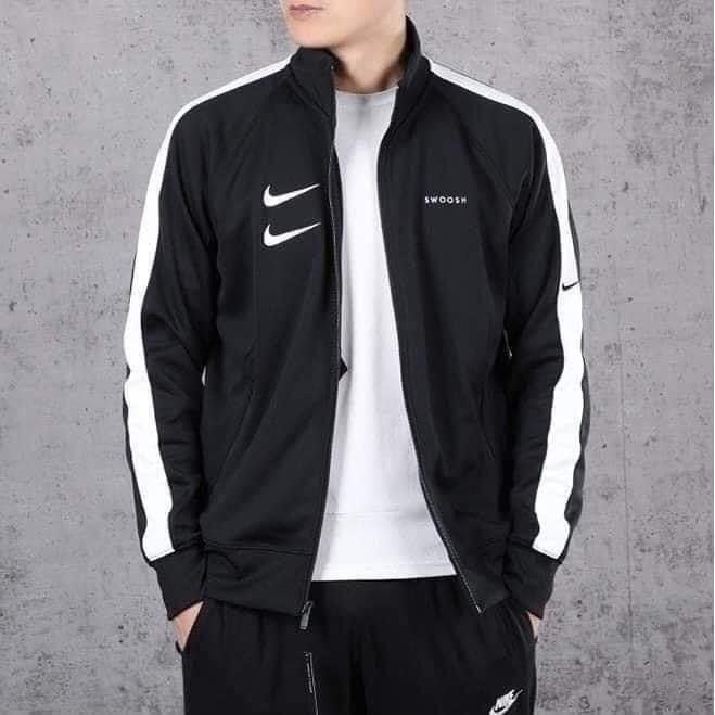 nike nsw swoosh