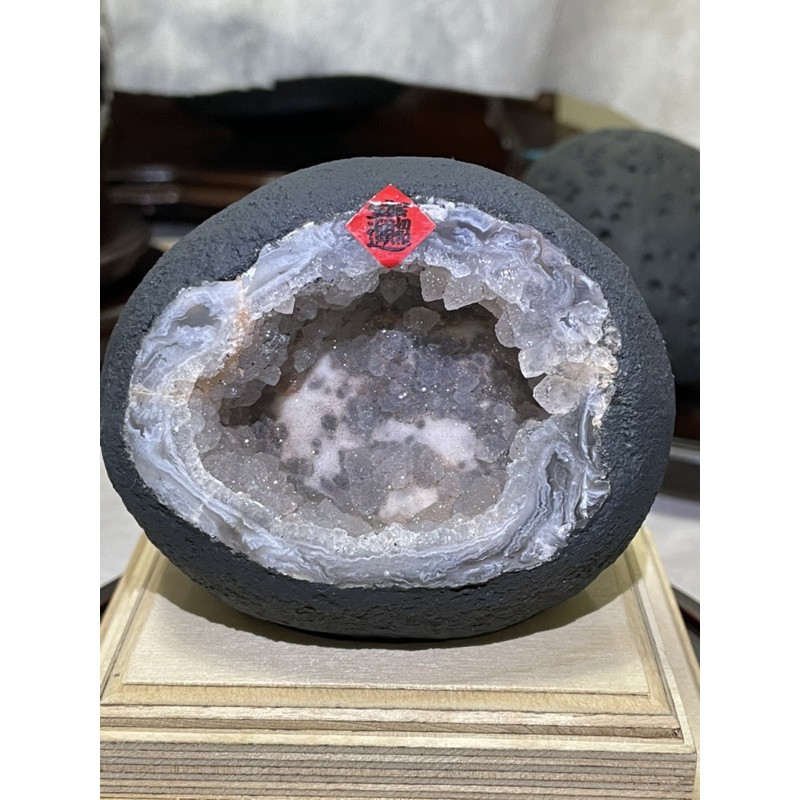 產地烏拉圭 意象滿天星 圓形水晶洞 細砂糖結晶體 帶雪礦結晶共生礦 非常閃亮 原皮原礦 蝦皮購物