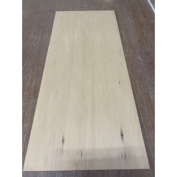 28.2公分 x65.2公分 厚度6mm 台灣檜木薄板 檜木板材