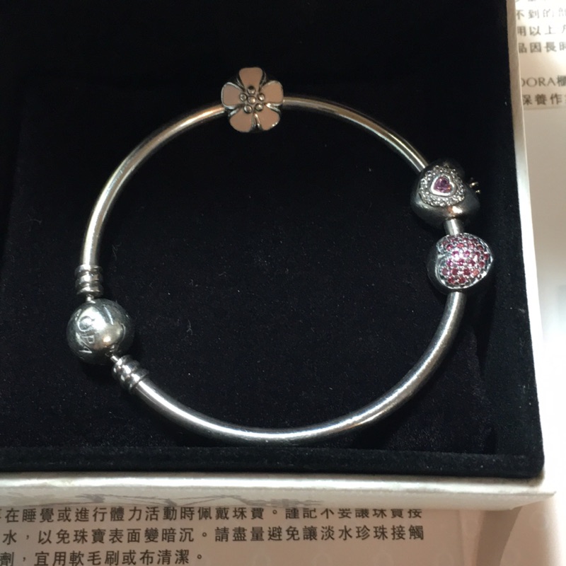 Pandora 手環(sogo購入）