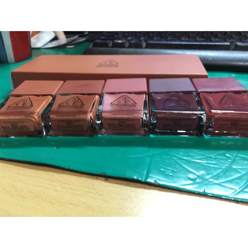 3ce 土色指甲油  pk23 br05 br06 br07 rd07 jcnana 查理都有擦過