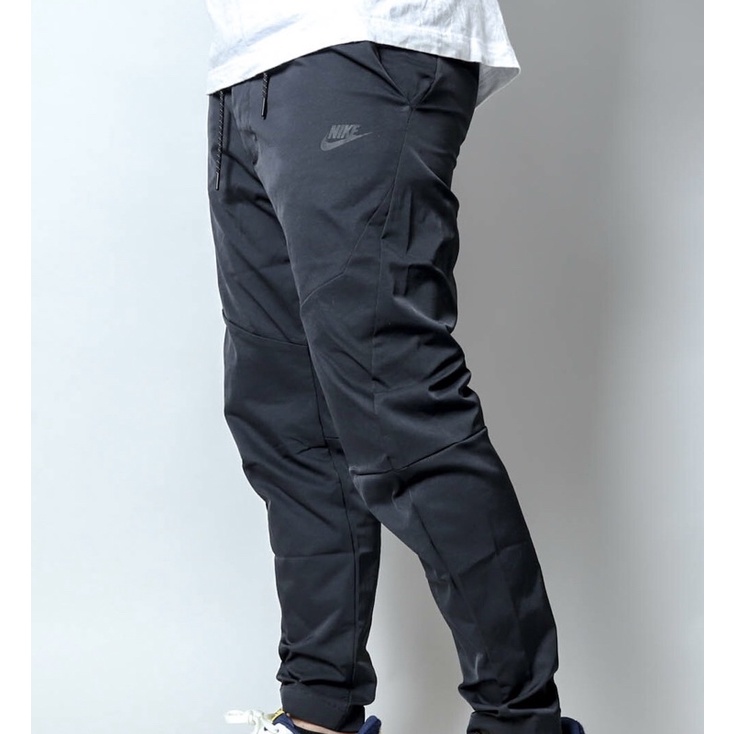 NIKE TECH ESS PANTS 黑色 小LOGO 拼接 窄管 長褲DH4225-010 SIZE: 2XL