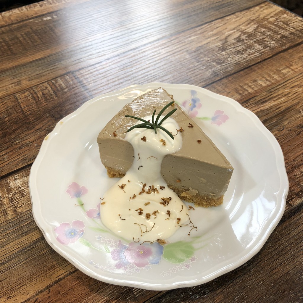 焙茶 生乳酪 蛋糕 6/8/10吋  生日蛋糕   鑠咖啡 甜點 壽星 慶生 派對 乳酪
