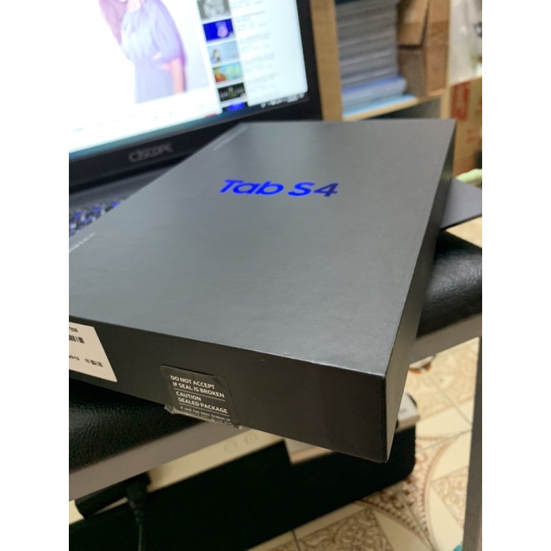 Samsung Tab S4 64g 原盒/充電線/頭/保護殼