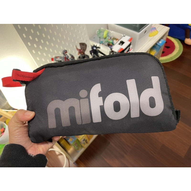 Mifold 隨身車用安全座