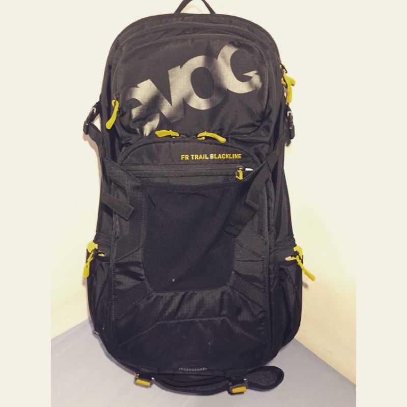 EVOC FR TRAIL UNLIMITED 20l 多功能運動後背包 專櫃正品