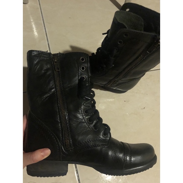 9成新[專櫃附鞋盒]Steve Madden經典綁帶中筒靴-黑色真皮/機車靴TROOPA Black/ LEATHER