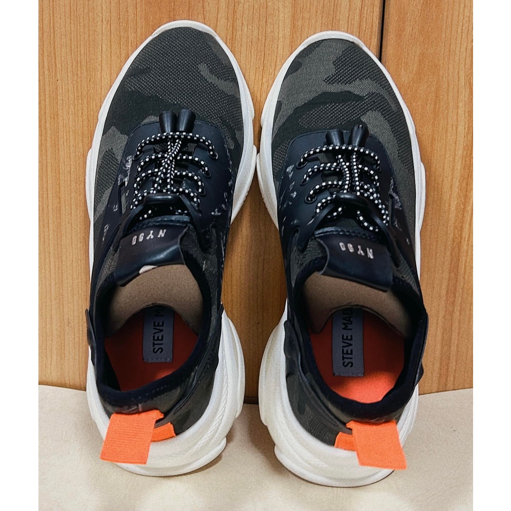 全新 Steve Madden sneaker 休閒慢跑鞋 步鞋 休閒/運動鞋 迷彩 時尚增高 us6.5(23.公分）