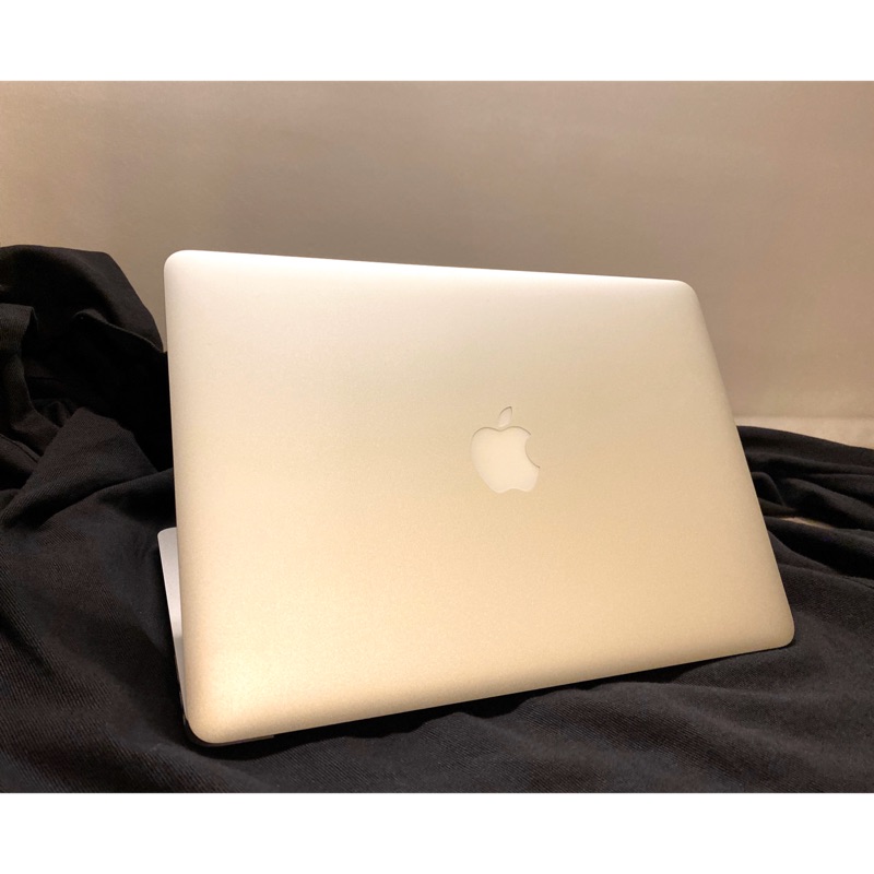 MacBook Air 13吋 2017年 底蘋果官網購入 128g 全配 贈黑色全新保護殼+膜