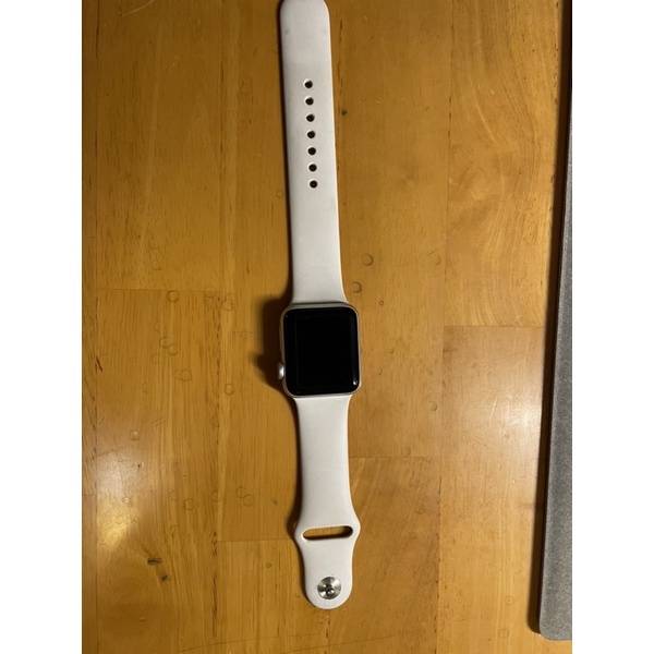 Apple Watch S3 38mm二手（螢幕些許刮傷