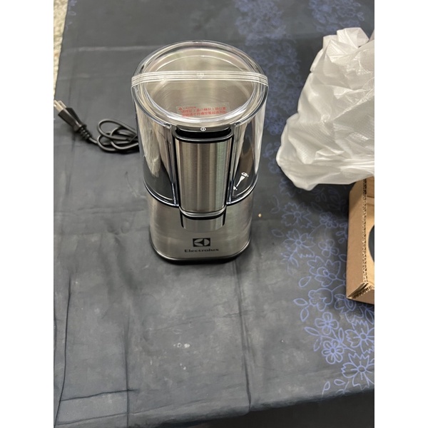 Electrolux 伊萊克斯 ECG3003S 磨豆機 不鏽鋼 咖啡磨豆機 輕巧研磨機 料理機 食物研磨機