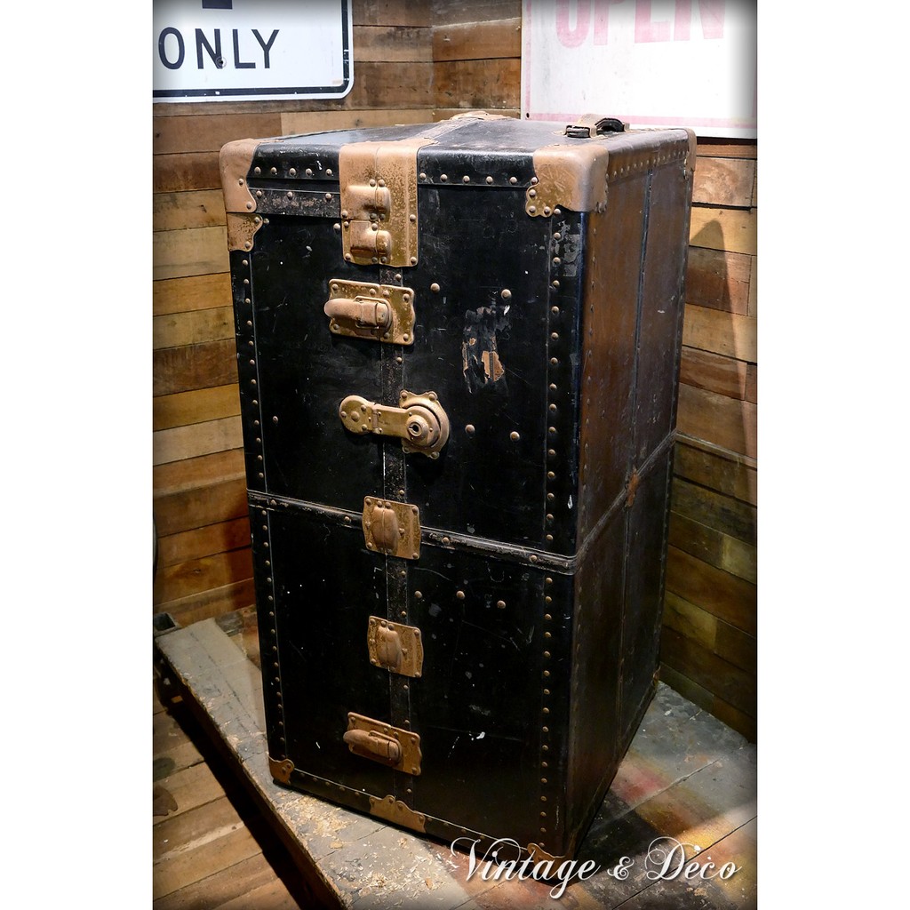 美國古董1930年代大型鐵製衣櫥藏寶箱 有抽屜和衣架 復古老鐵箱 [BOX-0165]