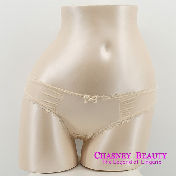 Chasney Beauty緞面鑲鑽三角褲S(牙白)