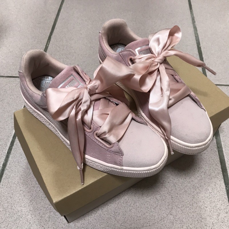 ［代售］PUMA 粉色麂皮緞帶鞋23cm