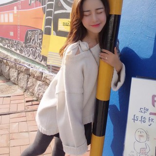 現貨臺灣出💖Small Puzi 韓國原單超別緻露肩蝴蝶結寬鬆毛衣 針織上衣 女裝針織 長袖上衣 毛衣 顯瘦