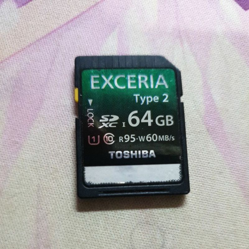 TOSHIBA 64G SD卡