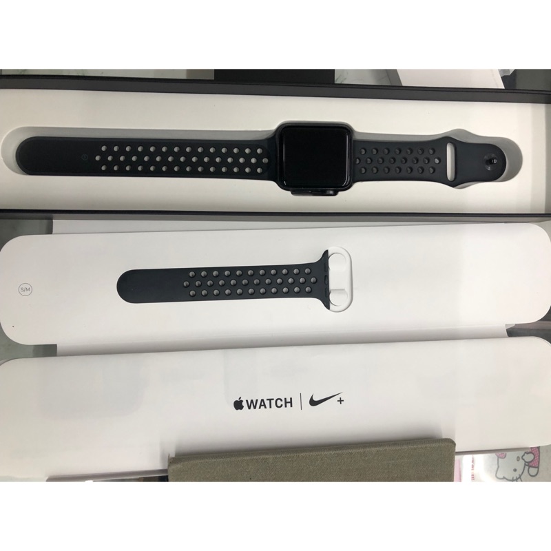 二手Apple watch series3 三代 nike版 外觀都有9成新 盒裝配件在 原錶帶還在