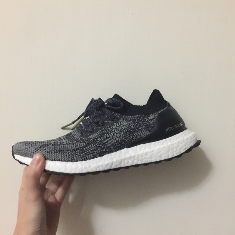 Adidas ultra boost uncaged uk5 23.5 二手 九成 已整理