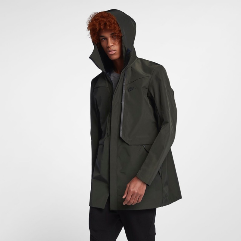 nike tech shield