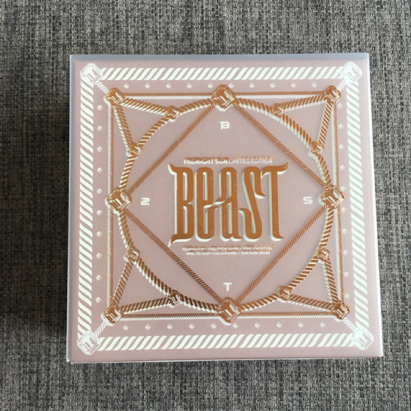 Beast 第五張迷你專輯韓版限量盤 midnight sun 附小卡