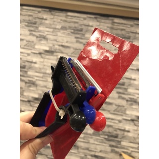 ღ蔓蔓家ღ扁柄鋸齒削皮刀 削水果 蔬果刀 削皮刀 蔬果刀 去皮器 多功能刨刀 削蘋果器 水果削皮器 3入