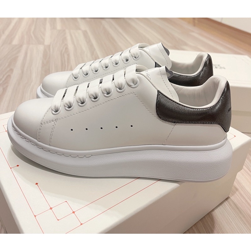 現貨【Alexander McQueen】厚底銀灰邊白色麥坤鞋 US8小白鞋 厚底3.5公分