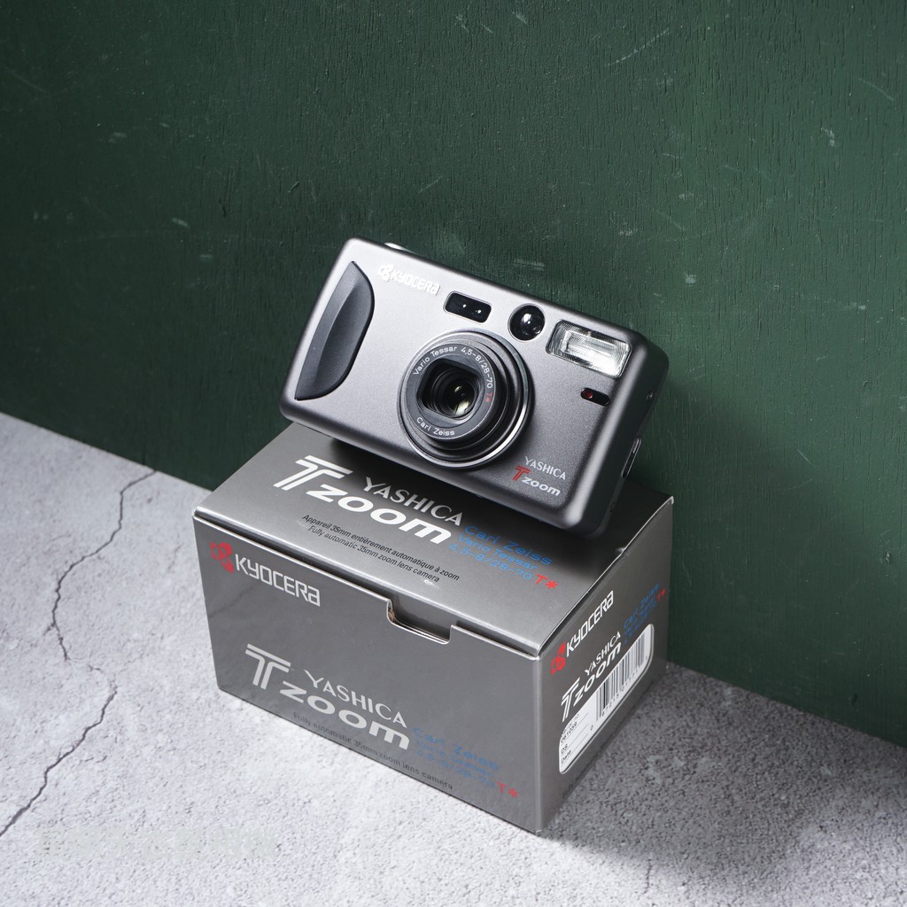 【星期天古董相機】YASHICA KYOCERA T ZOOM 28-70mm F4.5-8.0 底片 傻瓜 相機