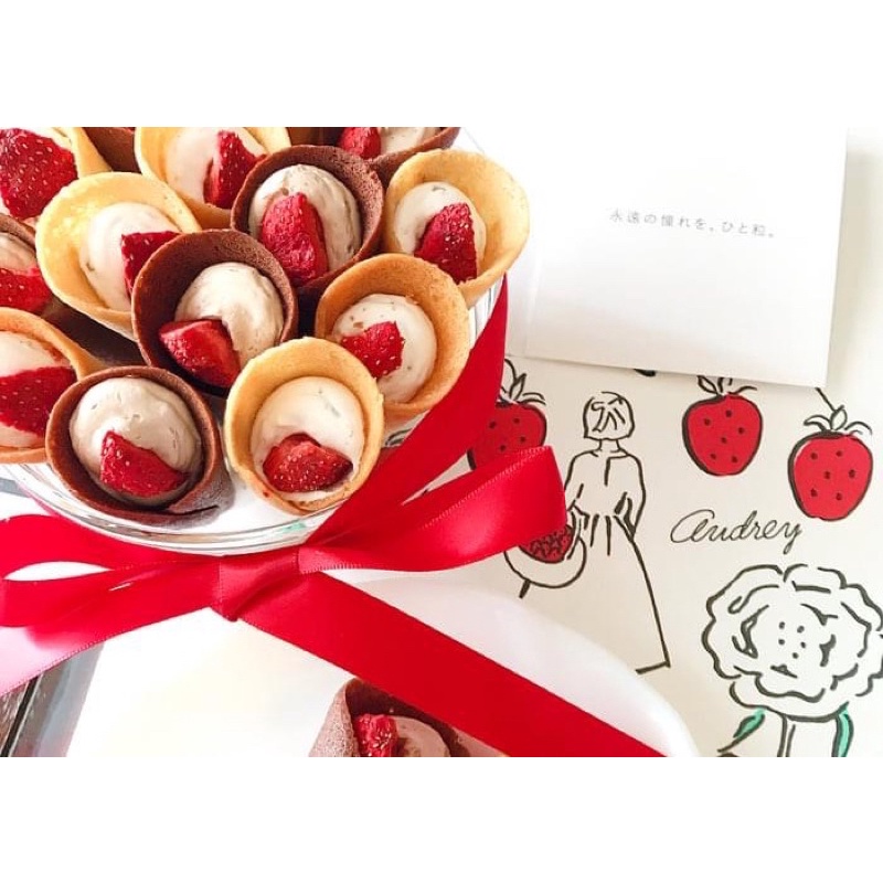 #東京橫濱限訂AUDREY 草莓花束餅乾399元