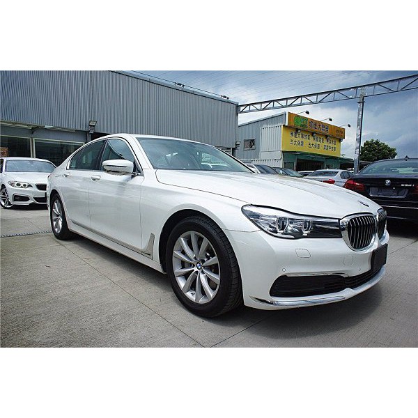 Fb搜尋 世康中古車買賣 熱門車款 16年bmw 730i 蝦皮購物
