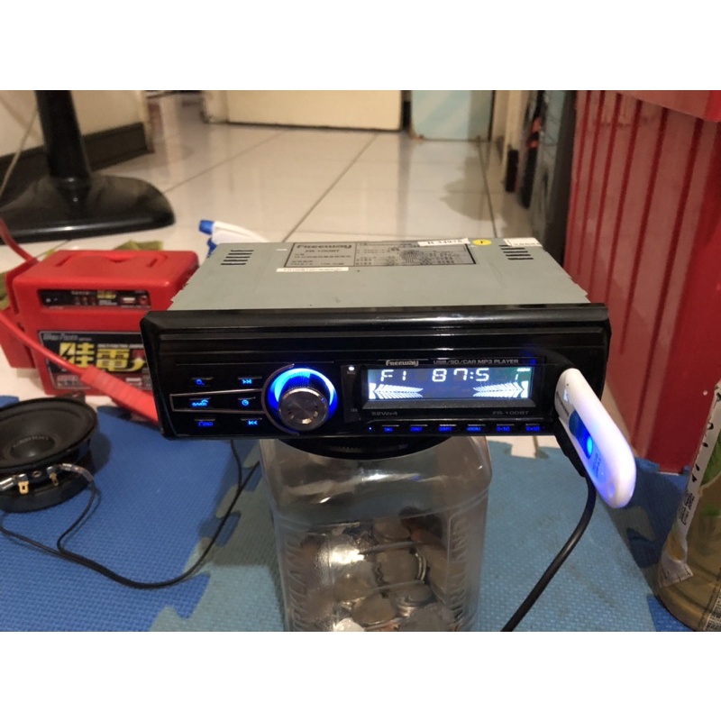 FREEWAY FR-100BT USB/SD/藍芽/AUX IN 主機 (右邊外框有傷）已反映在價格上