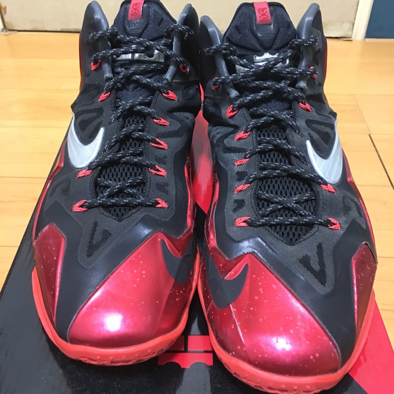 Nike LeBron 11 “away”客場紅 US10.5