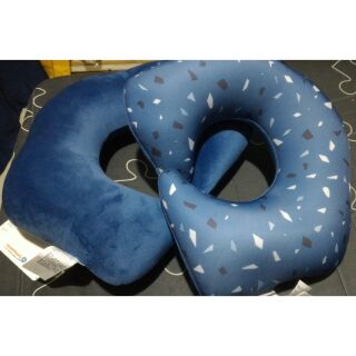 MINISO 粒子枕U型枕頭 汽車旅行舒適護頸 學生午睡 名創優品 出國必備 旅行枕 車用枕 頸枕