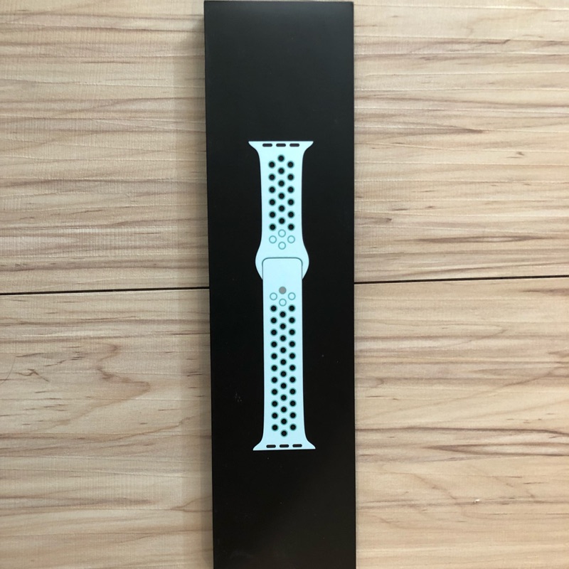 蘋果原廠［絕版色僅開包裝］Apple Watch 40 公釐淺調水鴨綠色（Tiffany) Nike 運動型錶帶