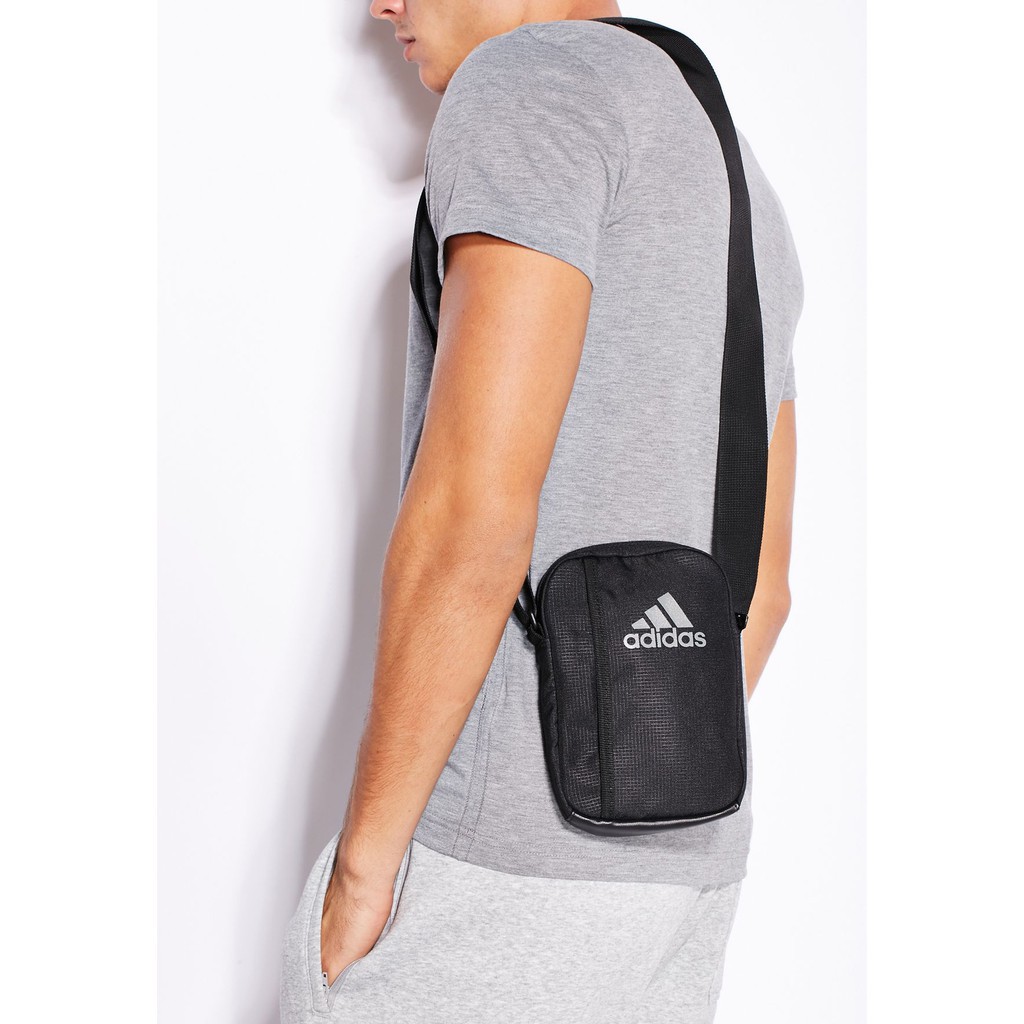 帝安諾-實體店面 Adidas 3S Per ORG M Bag 小包 小側包 側包 輕便 多夾層  AJ9988