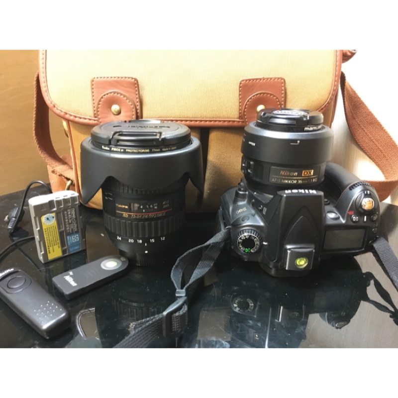 Nikon D90 35mm f1.8g T124 Tokina