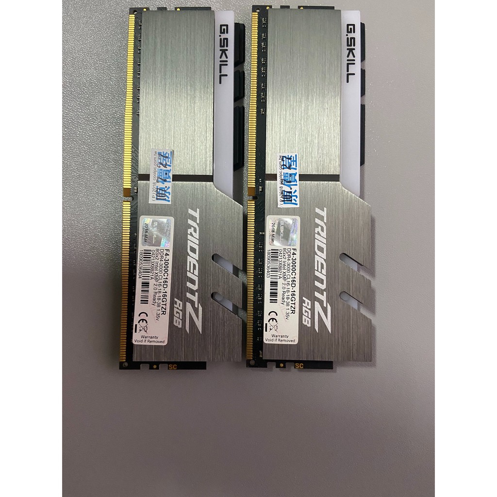 芝奇 G.SKILL 幻光戟 16GB (8x2)雙通道 DDR4 3000 CL F4-3000C16D-16GTZR