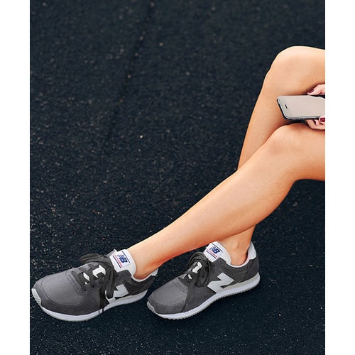 【卡樂猴小舖】【New Balance】運動鞋 休閒鞋 大尺碼 US 9號  型號: U220GY
