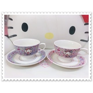 ♥小花花日本精品♥ Hello Kitty 咖啡杯 陶瓷咖啡杯 紫色粉色 愛心 蝴蝶結 附盤子 一對價 11243007