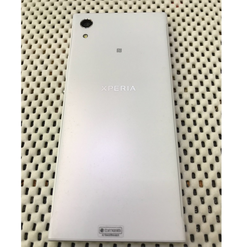 中古/二手SONY XPERIA XA1白色近全新保固2019/01