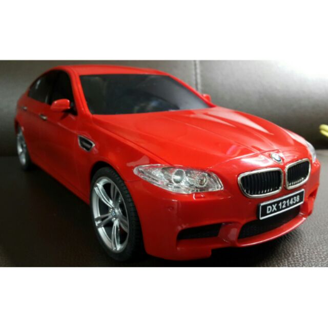 限jiayike下標 賣1/14 BMW M5全新遙控車（紅*2）
適合買回去當禮物