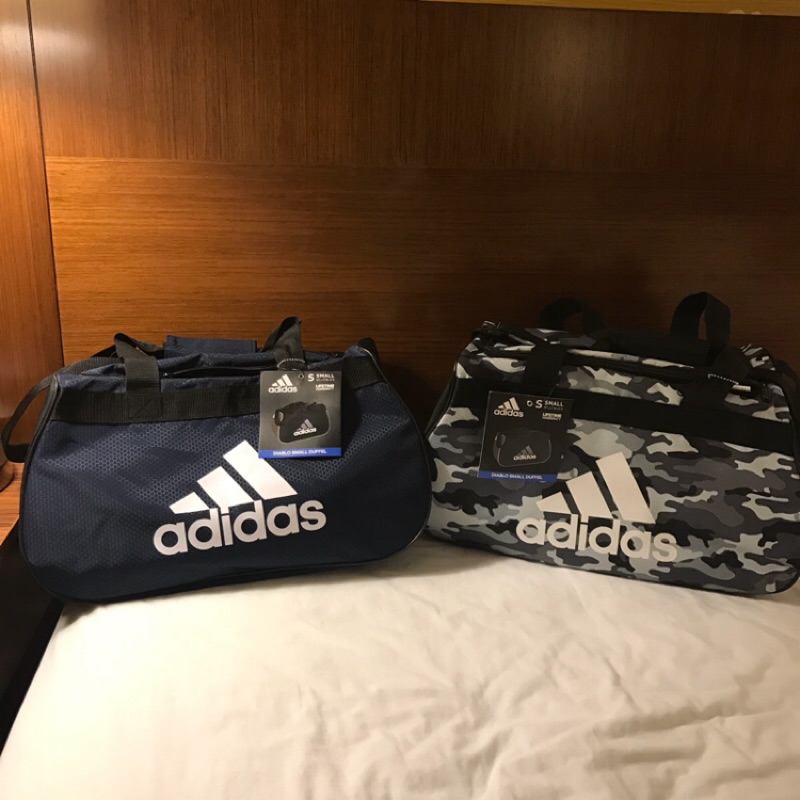 Adidas防水行李袋