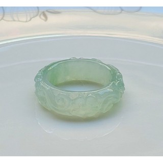嗨，寶貝銀飾珠寶* 緬甸玉A貨 翡翠飾品☆保證A貨 高冰種飄花 巧雕雕花翡翠戒指 版指（細款）