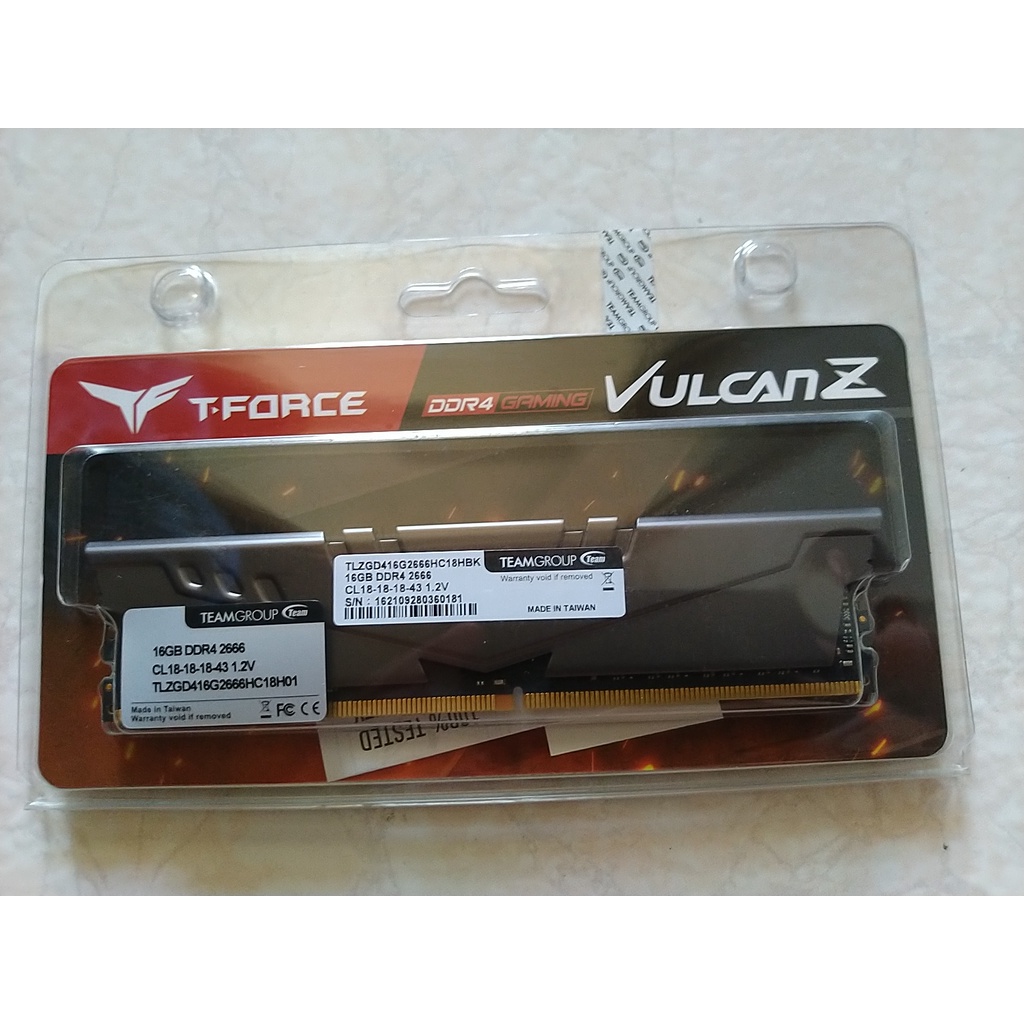 Team十銓 vulcanz DDR4 16G 32G 桌上型記憶體 // 另有美光ballistix