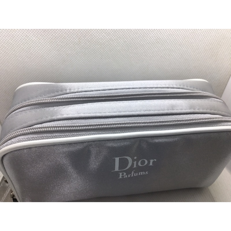 「正貨」Dior太空銀雙層化妝包第一層可放刷具