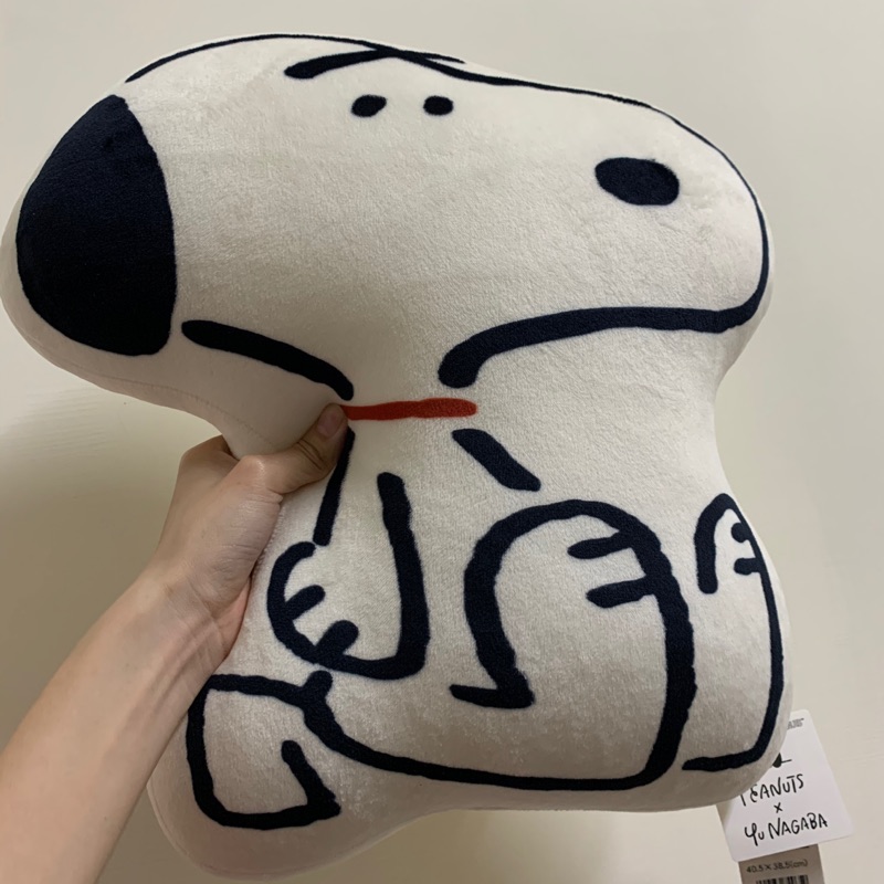 Peanuts X Uniqlo 史努比抱枕 蝦皮購物