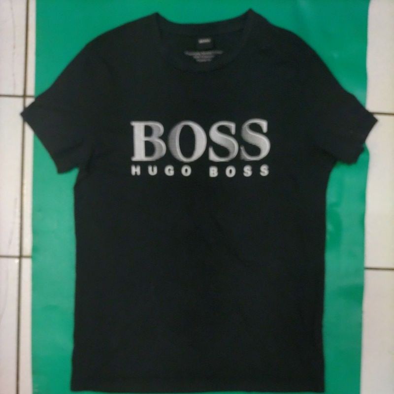 德國 Hugo Boss 高級 T恤 約L號